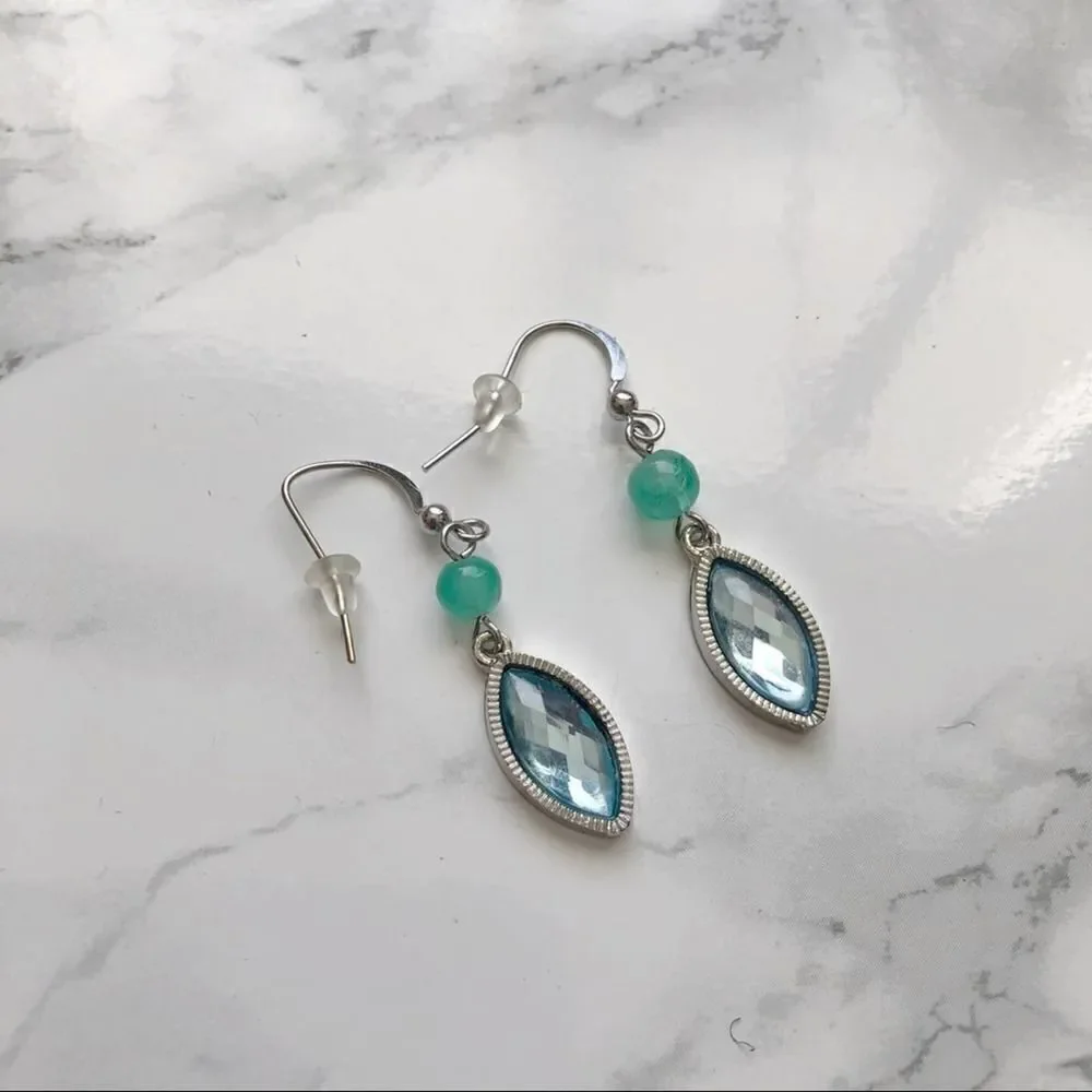 N/A blue green